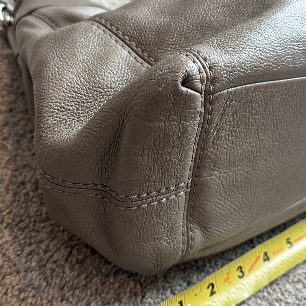 COACH Lexy Fog (Gray) Pebble Leather 3 Compartment Shoulder Bag #F27593 - Picture 14 of 16